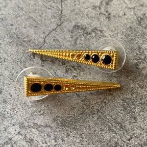 Unique gold earrings